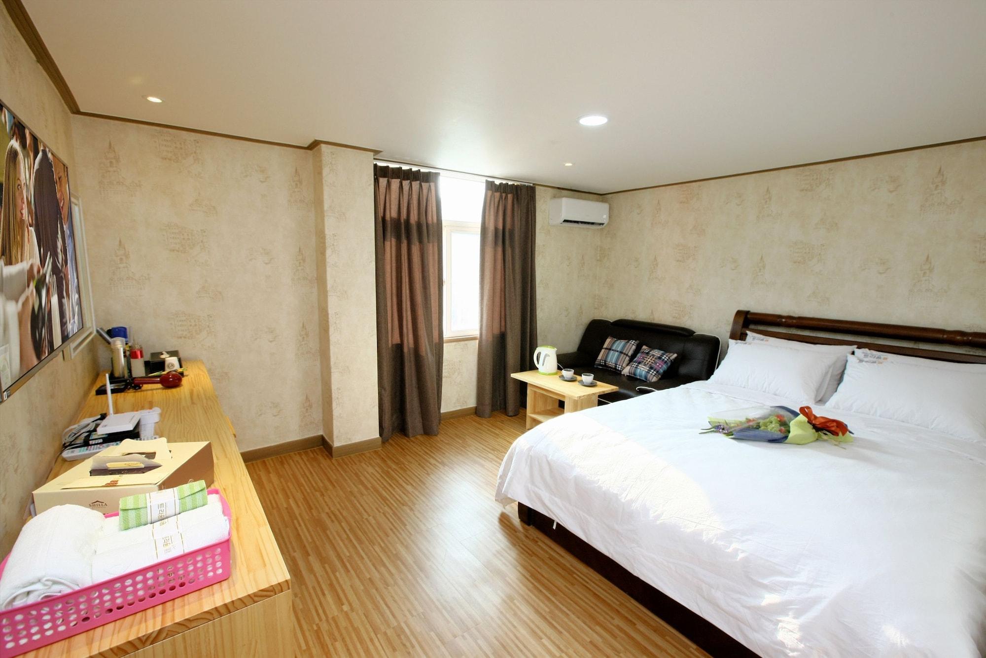 Traum Hotel y Condo Gapyeong Exterior foto