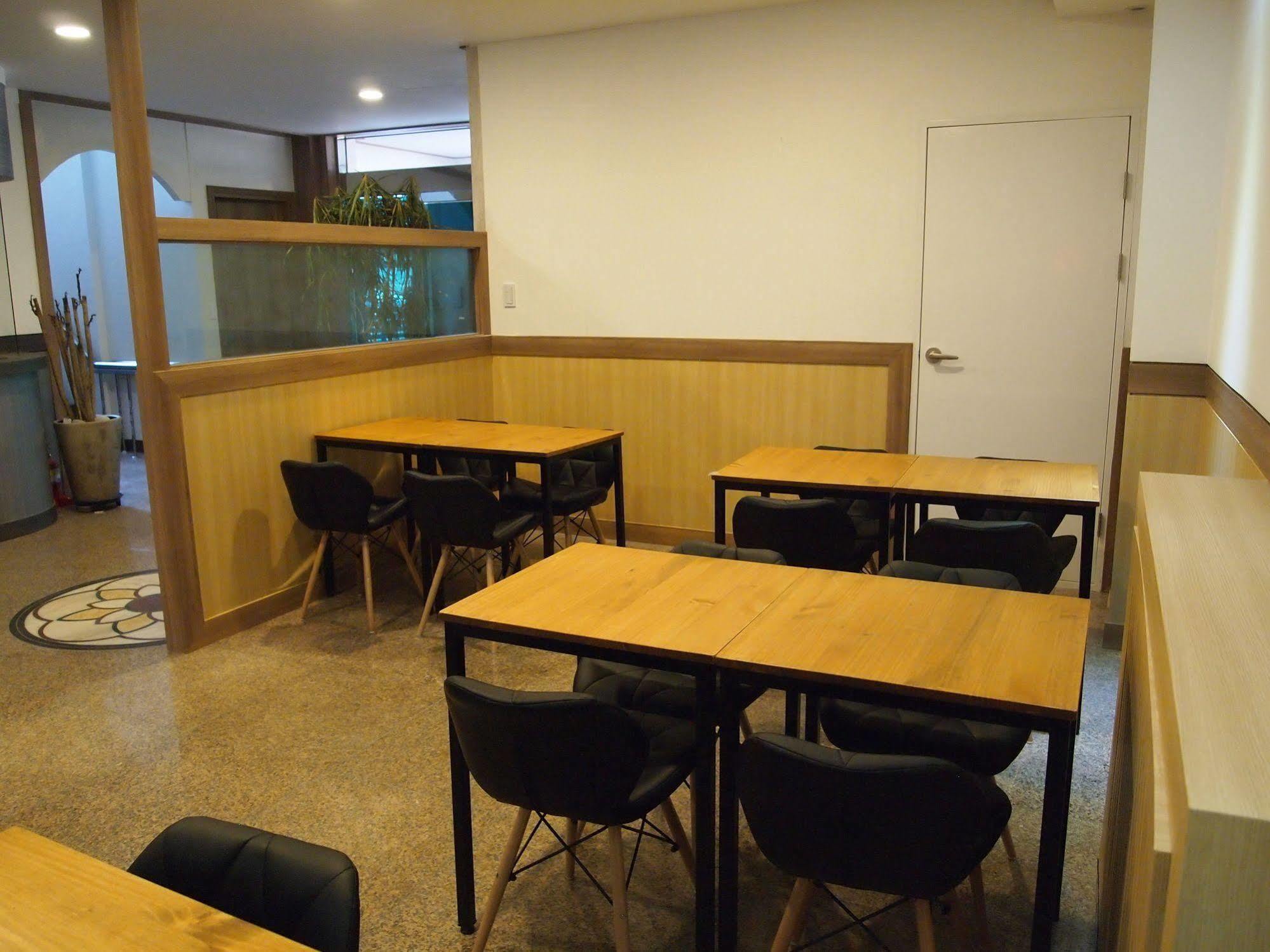 Traum Hotel y Condo Gapyeong Exterior foto